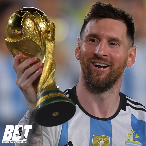 Situs Judi Bola: Siapakah Lionel Messi Itu?